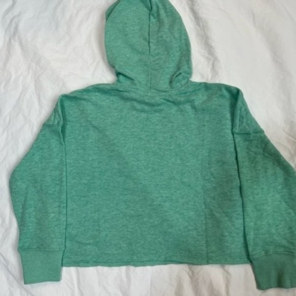 NWT Girl's Old Navy Sweathshirt--size Medium - Picture 2 of 3